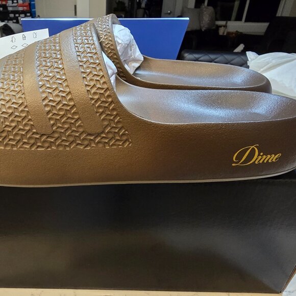 New Mens ADIDAS ADILETTE AYOON X DIME SLIDE IG2043 BROWN GOLD SIZE 10 NEW W 11 - Picture 2 of 14